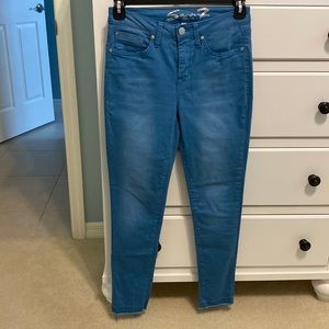 Seven7 Mid Rise Ankle Skinny Size 6